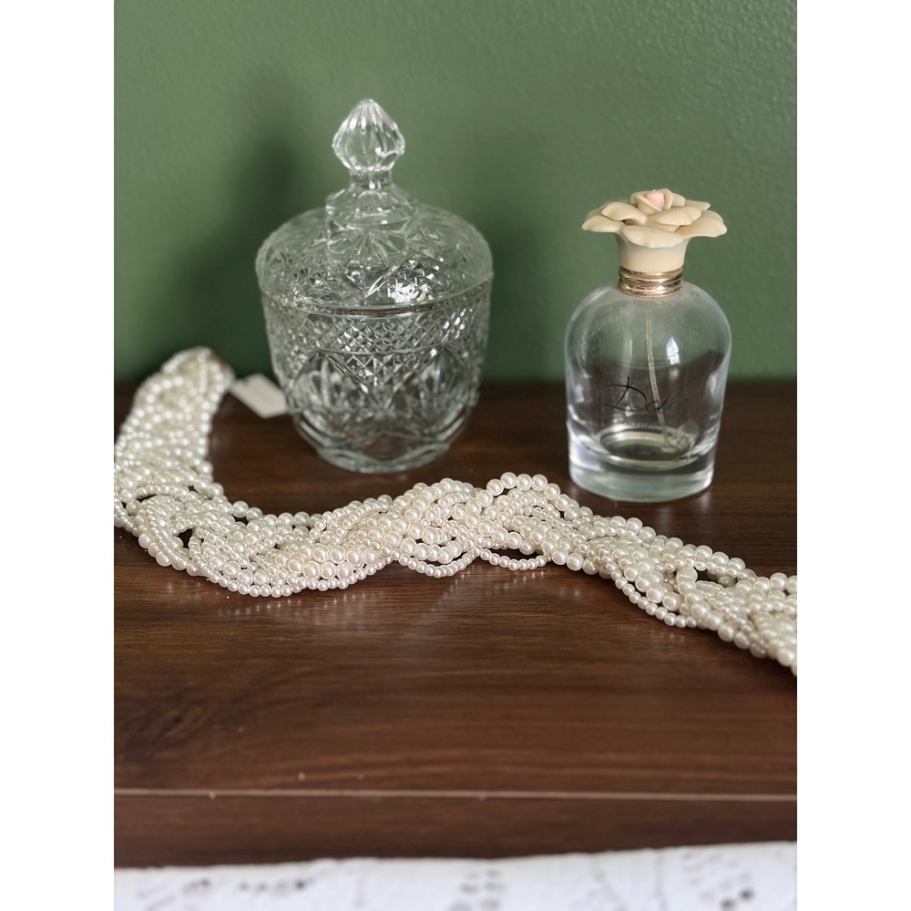Vintage Pressed Glass Lidded Candy Dish Crystal Diamond‎ Cut Cottagecore